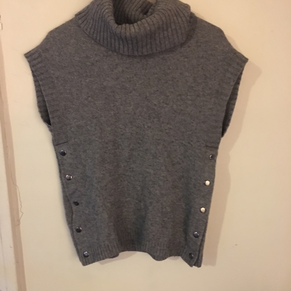 Cowlneck Short-Sleeve sweater.